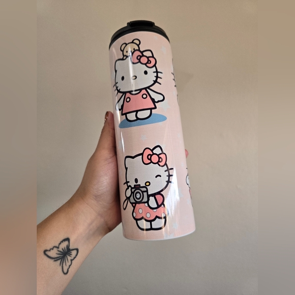 Hello Kitty 20 oz tumbler - Picture 2 of 9